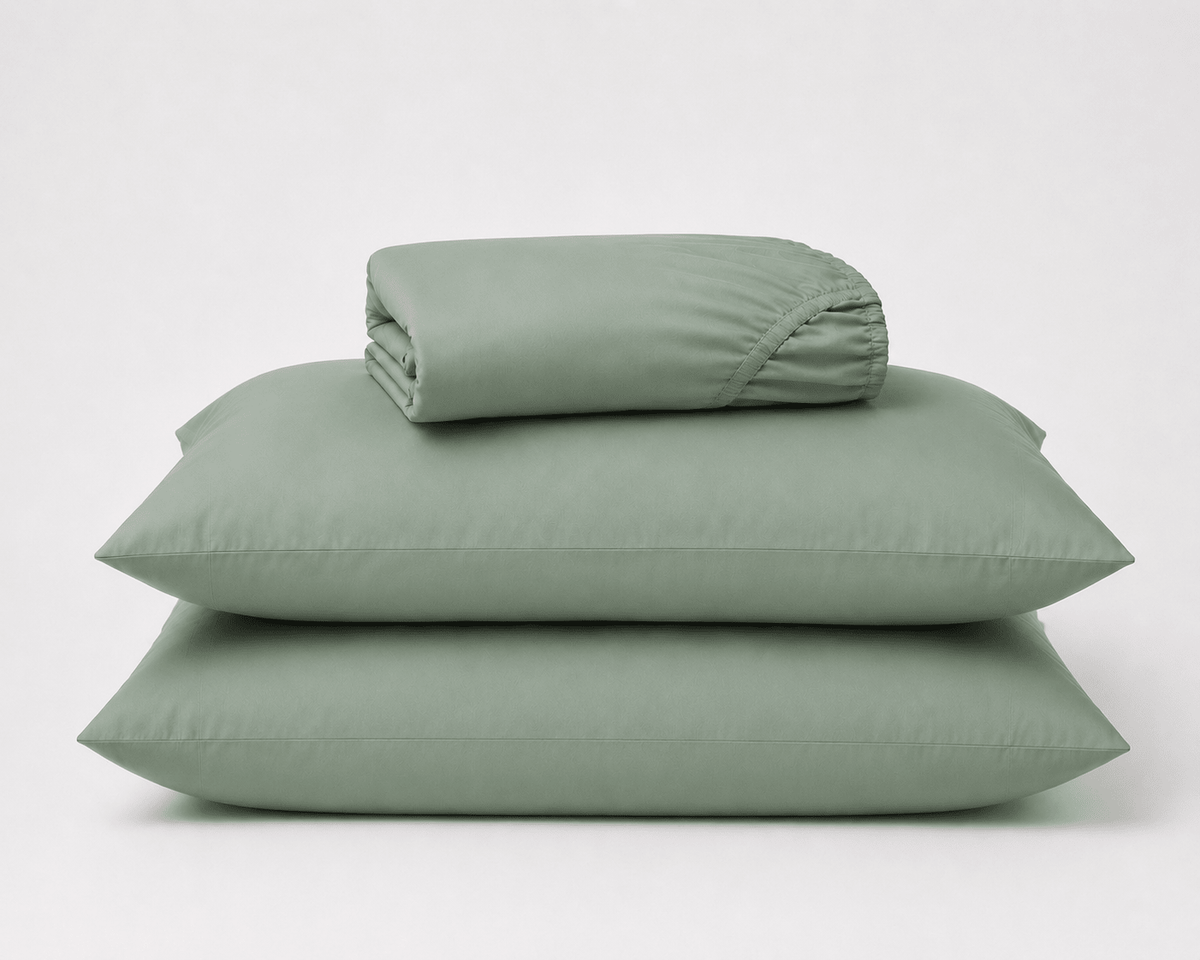 Semijuego de sábanas Calm Microfiber color verde menta doblado con sus fundas